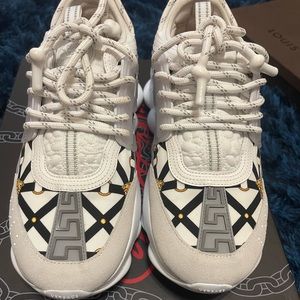 Versace Chain Reaction